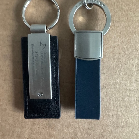 Land Rover and BMW Keychain/KeyChain - Picture 2 of 2